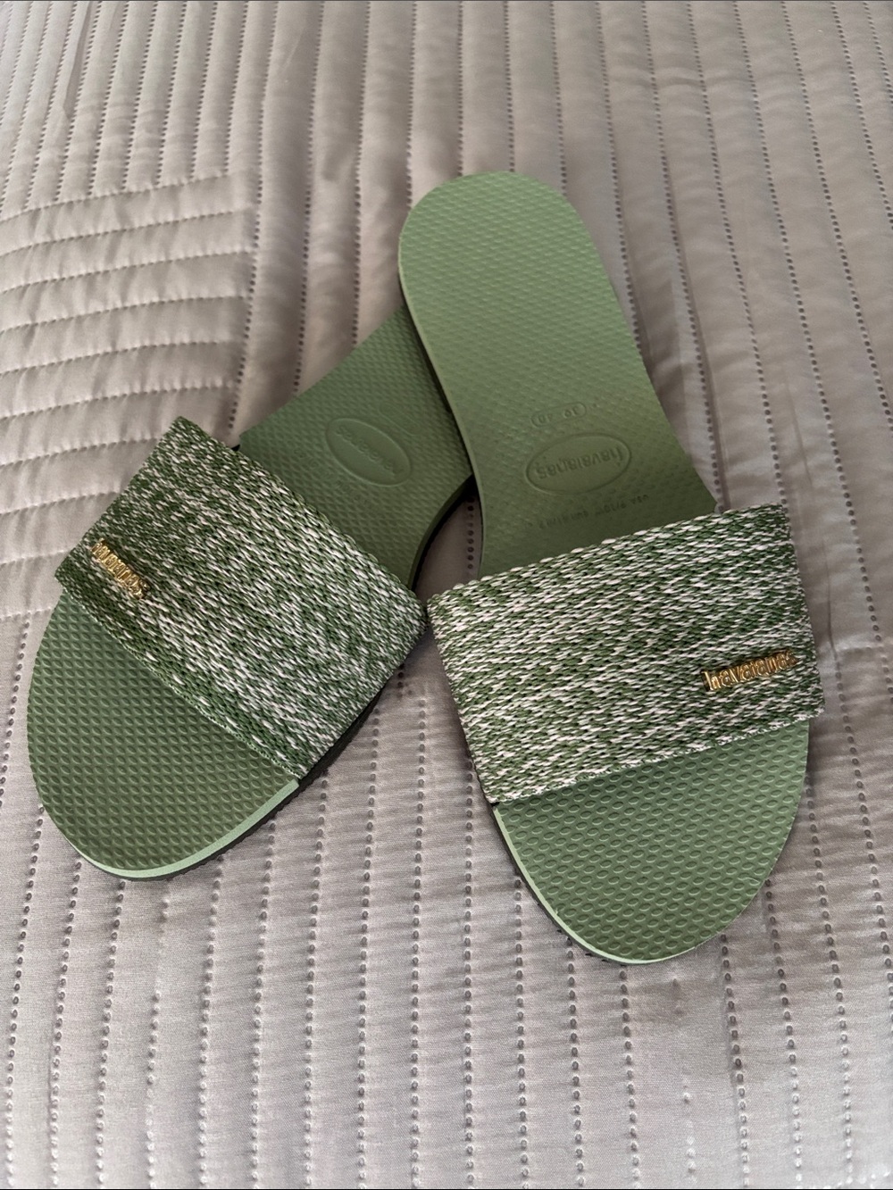 Havaianas Olive Green Knit-Effect Slide Sandals